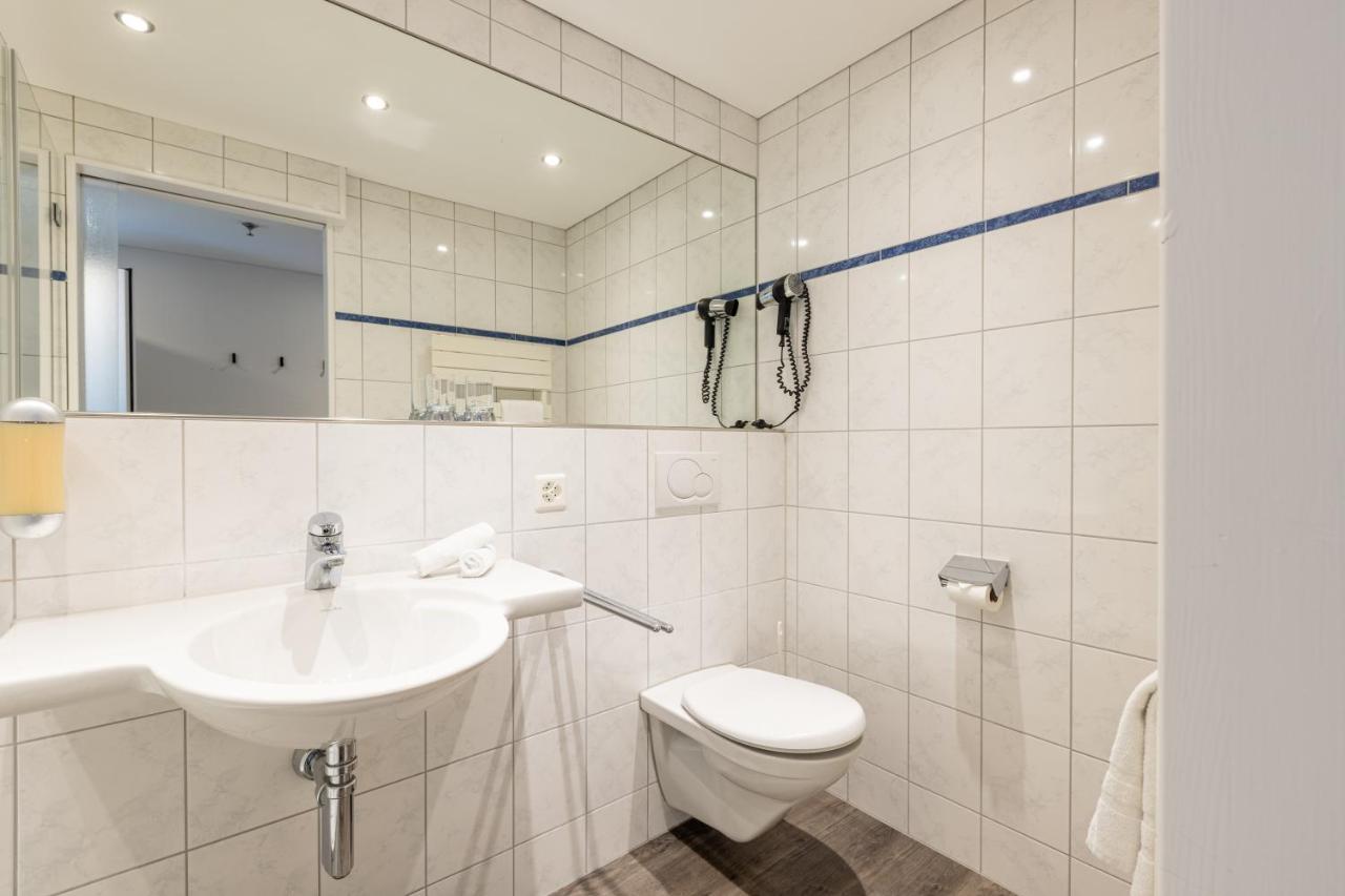 Hotel Flamatt Екстер'єр фото