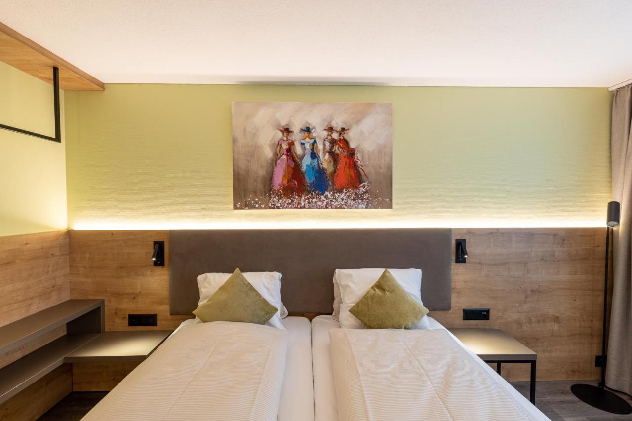 Hotel Flamatt Екстер'єр фото