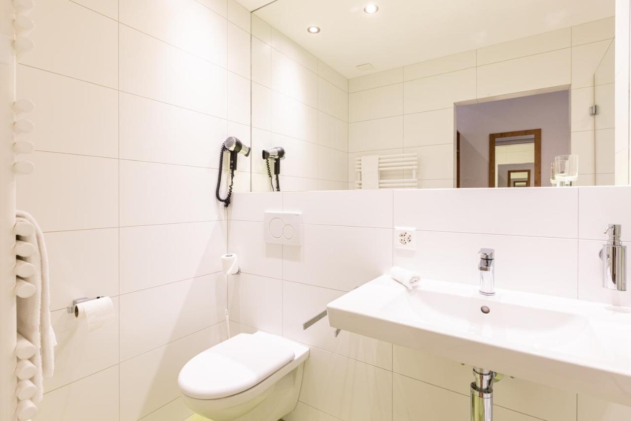 Hotel Flamatt Екстер'єр фото