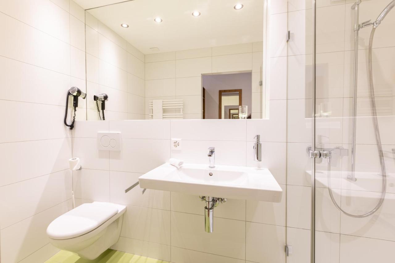 Hotel Flamatt Екстер'єр фото