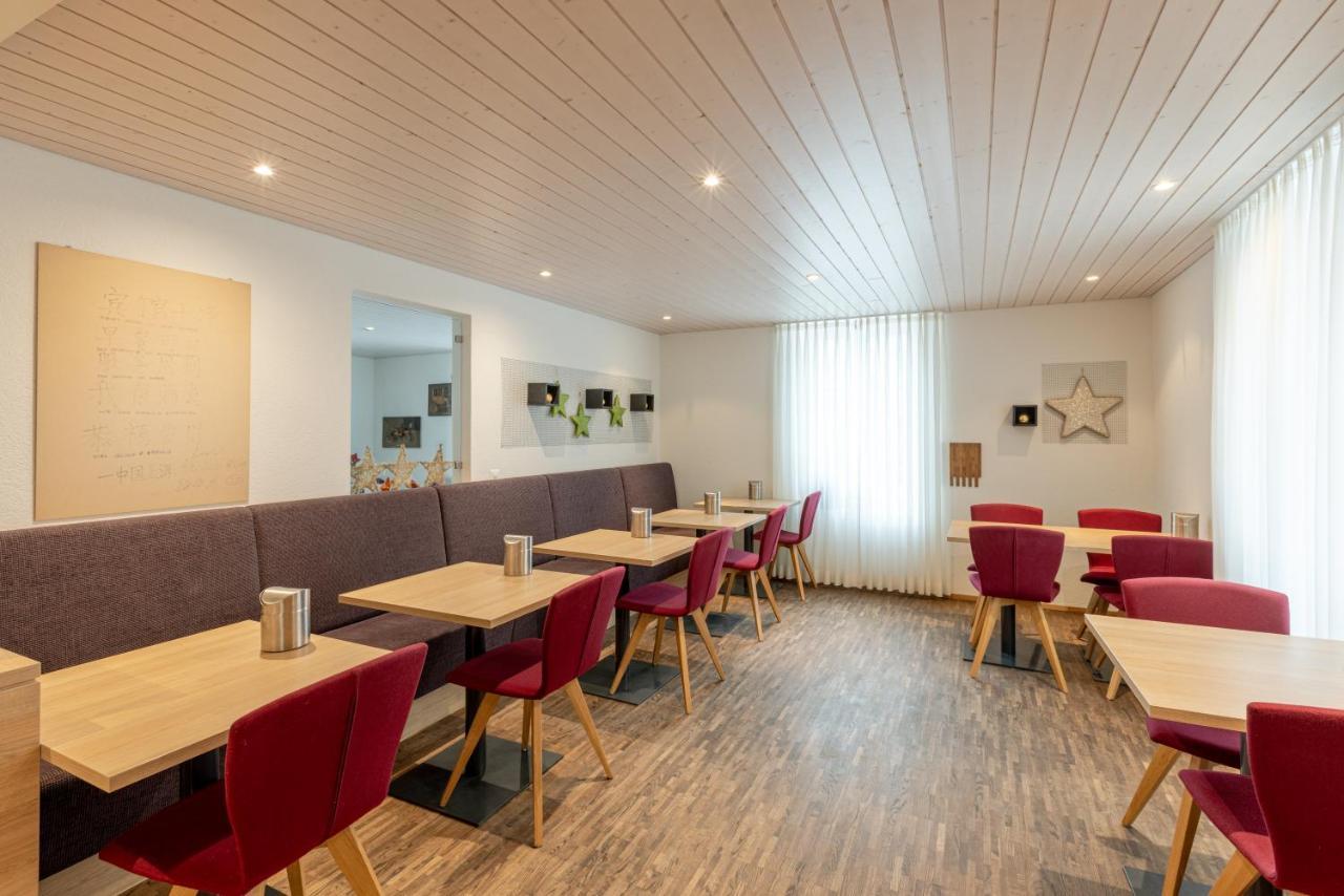 Hotel Flamatt Екстер'єр фото