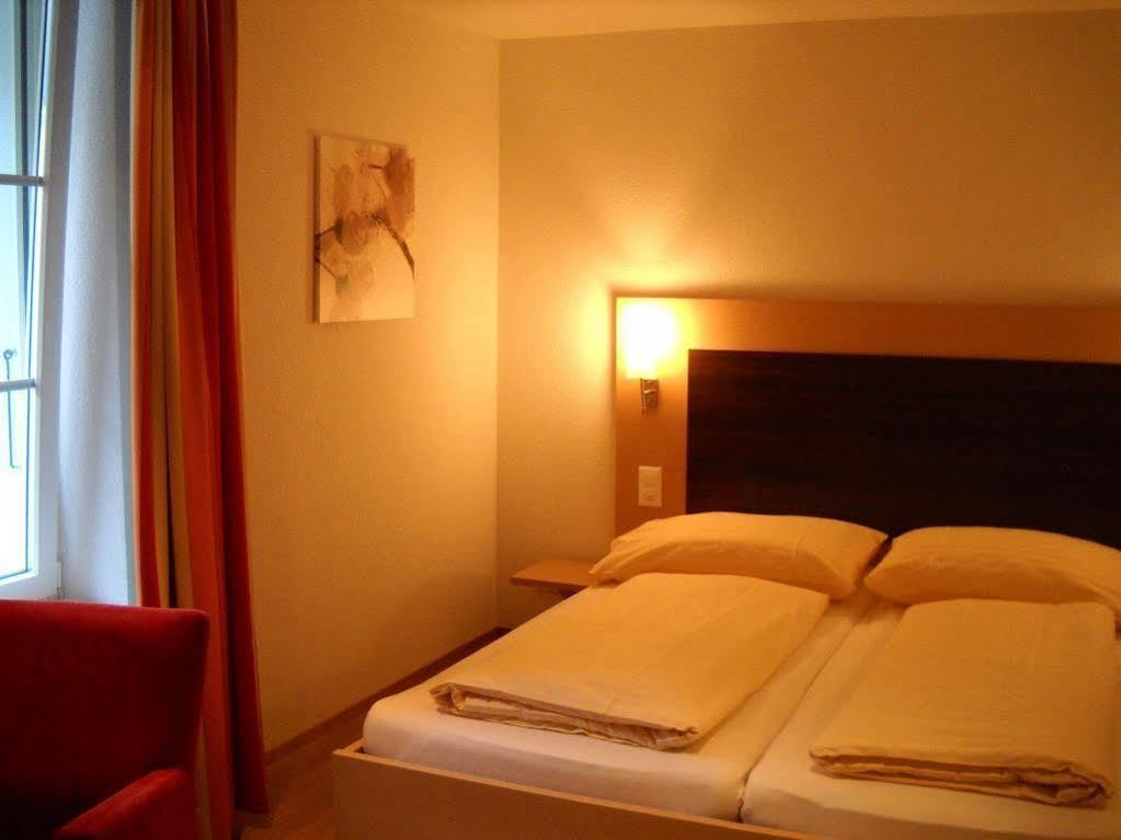 Hotel Flamatt Екстер'єр фото